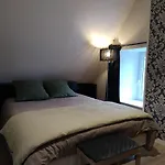 Le Domaine Des Ecureuils Дом отдыха *