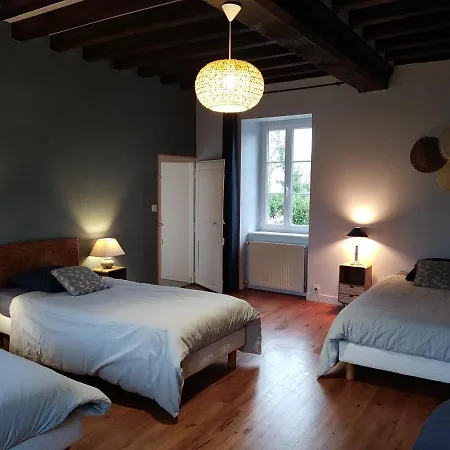 펜션 Le Domaine Des Ecureuils Vassy